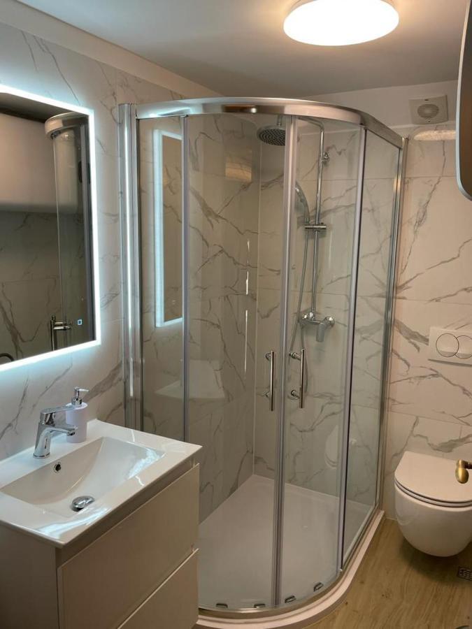 Patakun Holiday Home For 5, With Heated Pool Lecevica エクステリア 写真