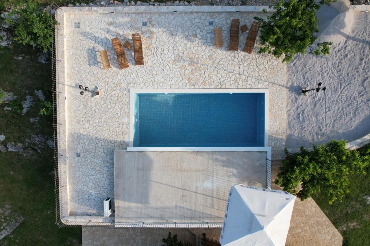 Patakun Holiday Home For 5, With Heated Pool Lecevica エクステリア 写真