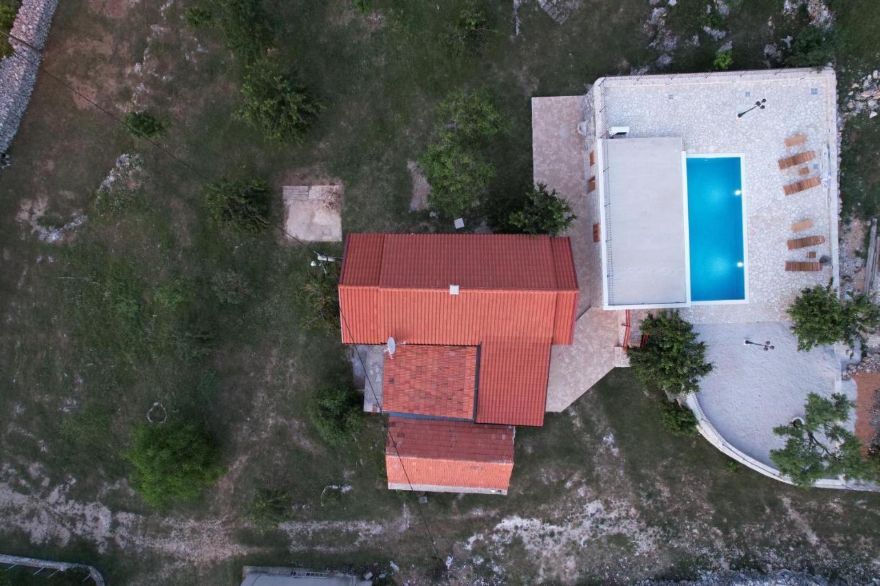 Patakun Holiday Home For 5, With Heated Pool Lecevica エクステリア 写真