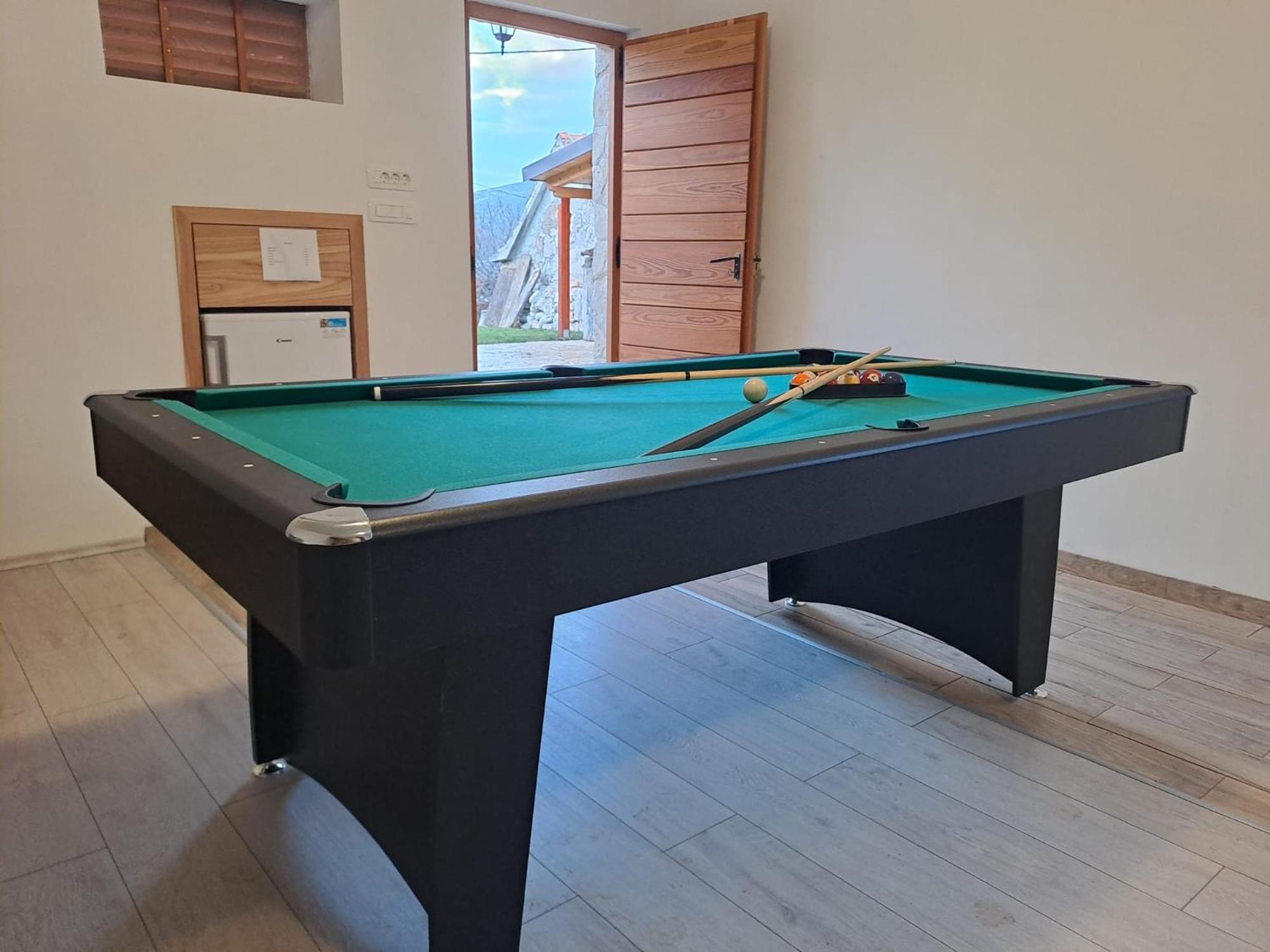 Patakun Holiday Home For 5, With Heated Pool Lecevica エクステリア 写真